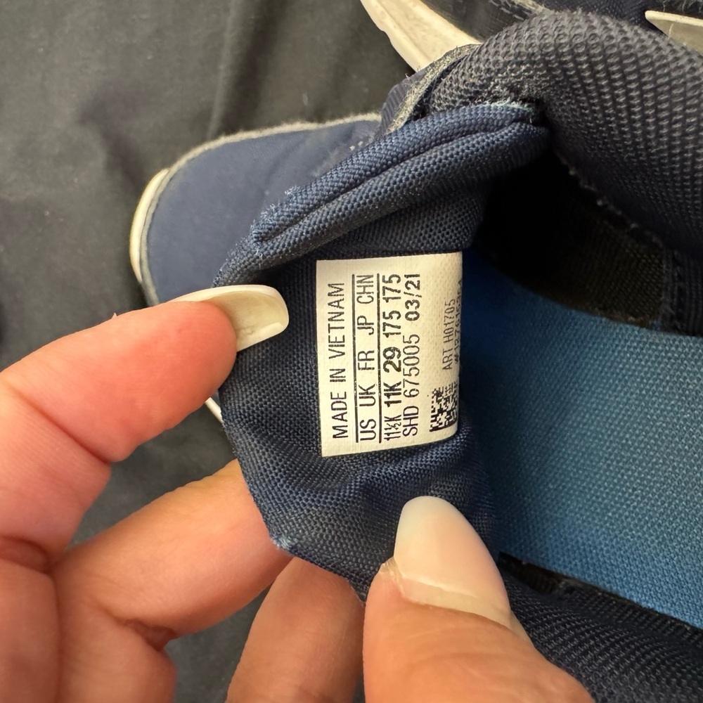 Marvel Spider-Man Kids' Sneakers - Navy and White - Picture 6 of 6